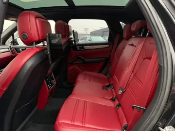 PORSCHE Cayenne PHEV Platinum SoftClose Panorama Head-Up