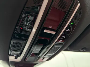 PORSCHE Cayenne PHEV Platinum SoftClose Panorama Head-Up