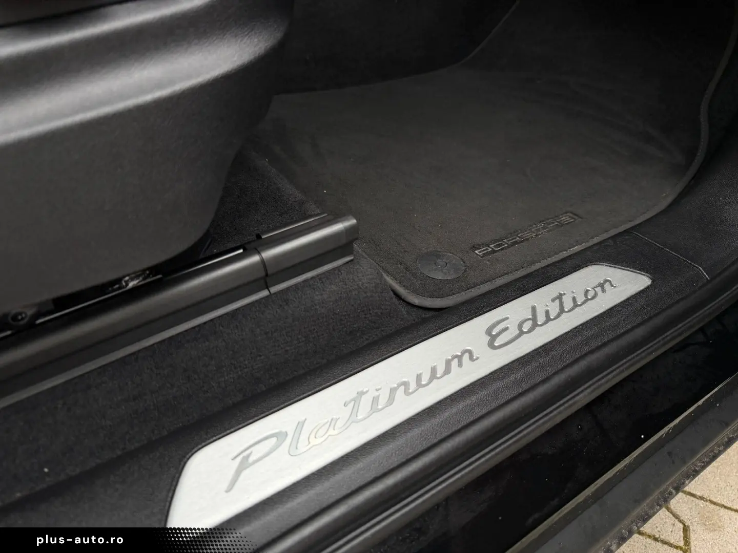 PORSCHE Cayenne PHEV Platinum SoftClose Panorama Head-Up