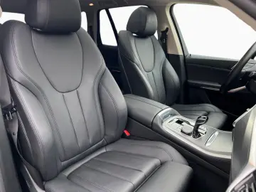 BMW X5 xDrive30d HuD LED DAB Pano. ActiveGuard Navi