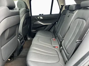 BMW X5 xDrive30d HuD LED DAB Pano. ActiveGuard Navi