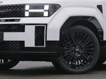 HYUNDAI Santa FE 1.6 TGDI PHEV 4WD DCT Blackline SHZ HUD