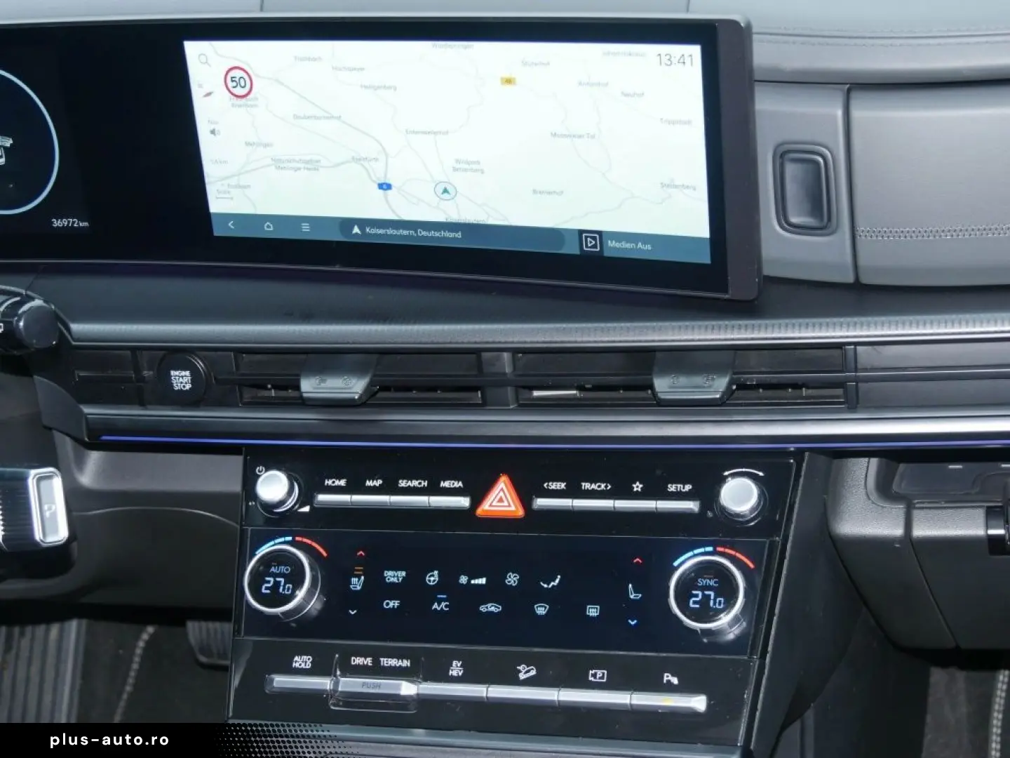 HYUNDAI Santa FE 1.6 TGDI PHEV 4WD DCT Blackline SHZ HUD