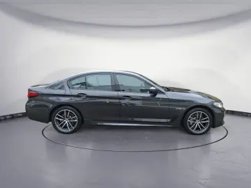BMW 530e xDrive M Sportpaket Innovationsp. Head Up