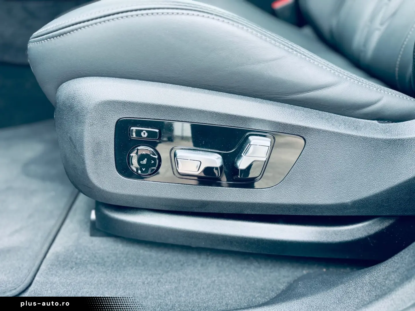 BMW X6 M Sport PRO Paket MASSAGE LUFT S-SITZE 22