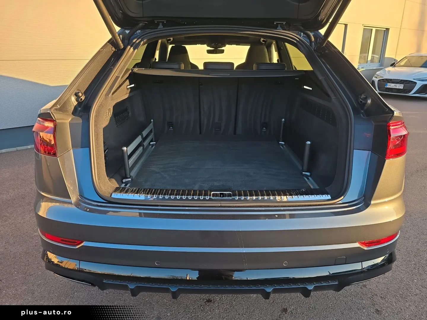 AUDI Q8 50 TDI qu S line S-SITZ PANO STANDHZG AHK 23