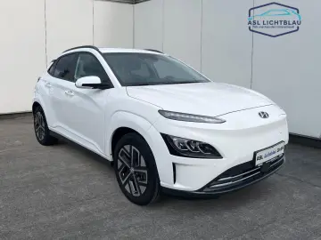 HYUNDAI KONA Elektro (100kW) TREND Navigations-Paket ...