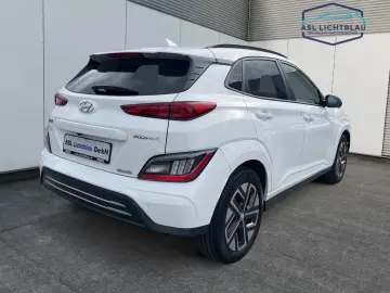 HYUNDAI KONA Elektro (100kW) TREND Navigations-Paket ...