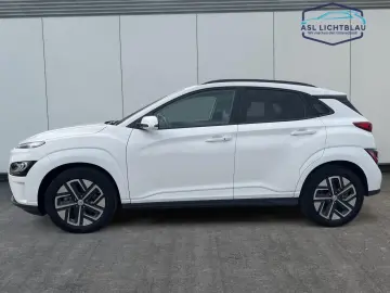 HYUNDAI KONA Elektro (100kW) TREND Navigations-Paket ...