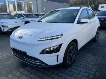 HYUNDAI Kona Select 2WD R-Cam CarPlay PDC ACC SHZ KeyLes