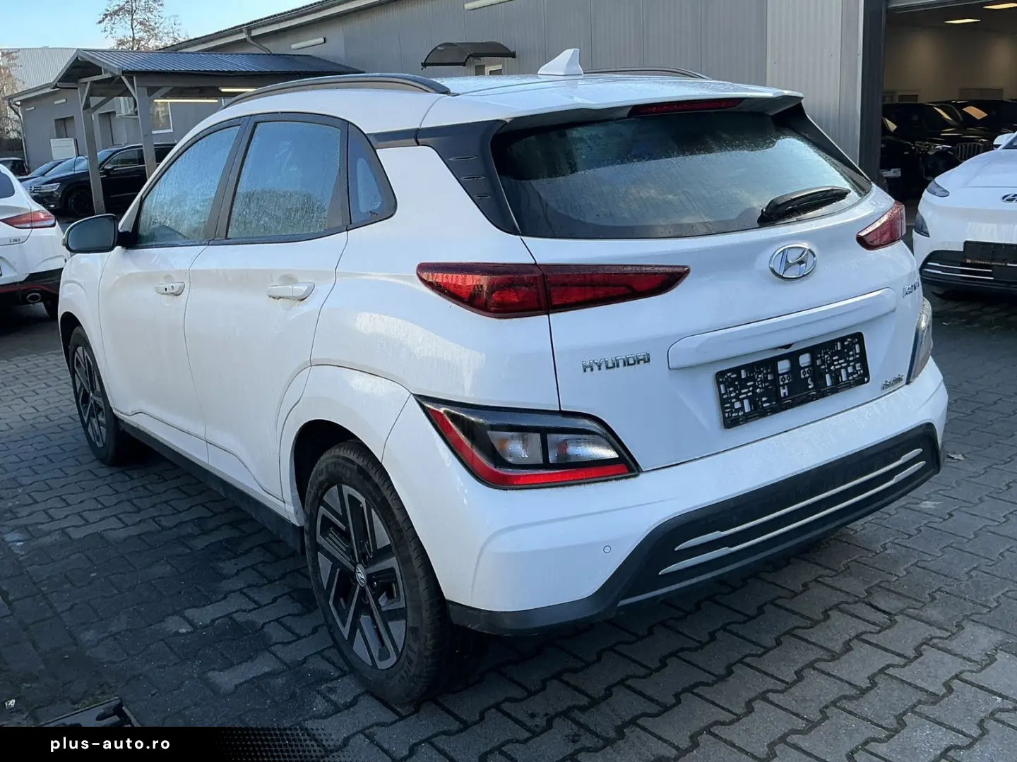 HYUNDAI Kona Select 2WD R-Cam CarPlay PDC ACC SHZ KeyLes