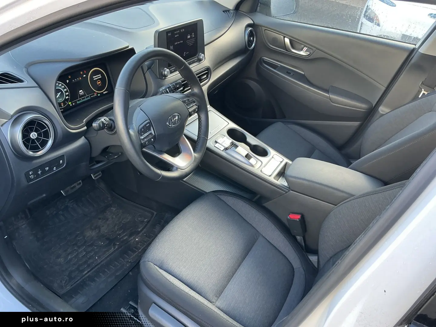 HYUNDAI Kona Select 2WD R-Cam CarPlay PDC ACC SHZ KeyLes