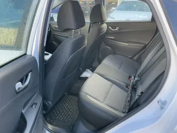 HYUNDAI Kona Select 2WD R-Cam CarPlay PDC ACC SHZ KeyLes