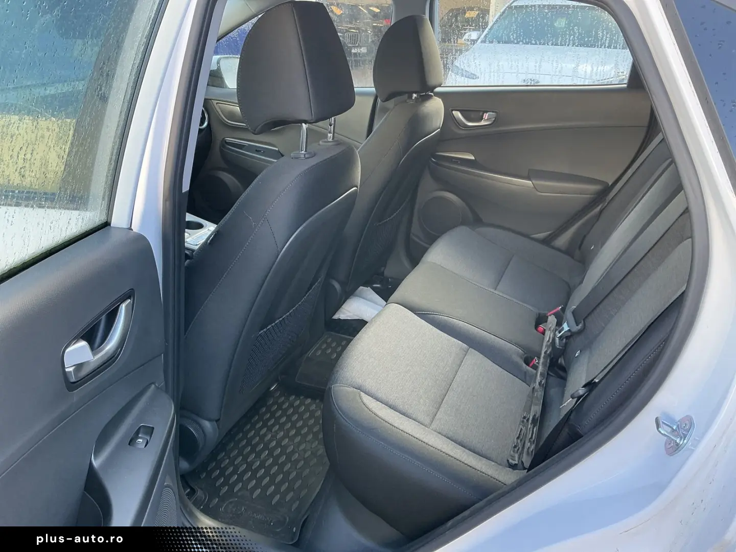 HYUNDAI Kona Select 2WD R-Cam CarPlay PDC ACC SHZ KeyLes