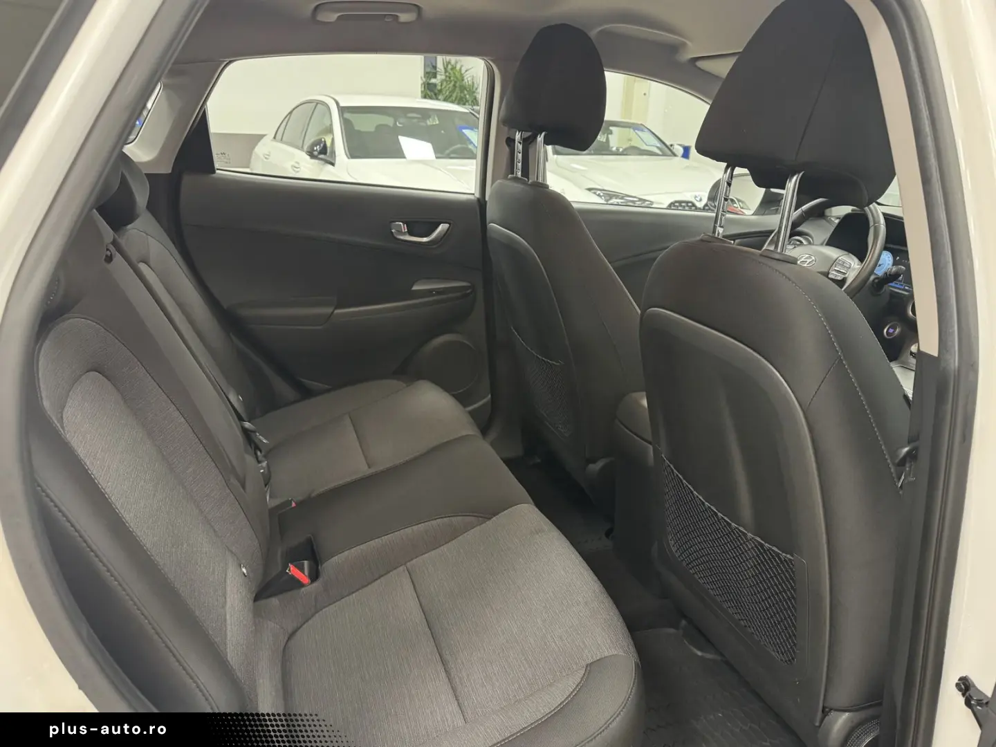 HYUNDAI Kona Select 2WD CarPlay ACC R-Cam KeyLess SHZ 1H