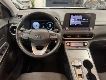 HYUNDAI Kona Select 2WD CarPlay ACC R-Cam KeyLess SHZ 1H