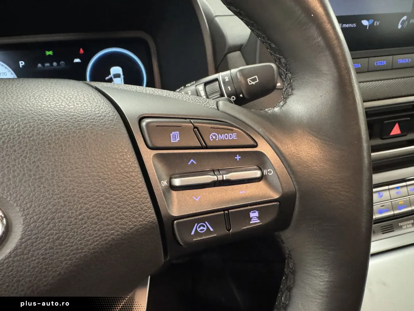 HYUNDAI Kona Select 2WD CarPlay ACC R-Cam KeyLess SHZ 1H