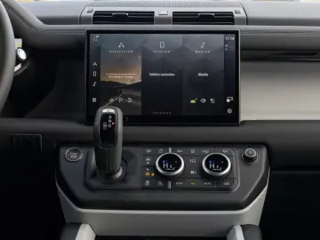 LAND ROVER Defender 110 D200 X-Dynamic SE