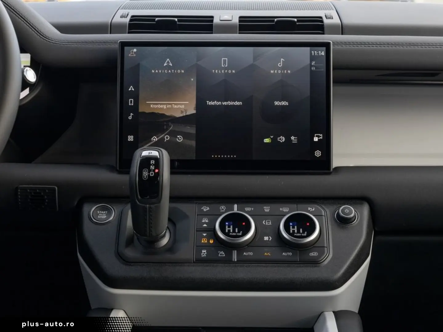 LAND ROVER Defender 110 D200 X-Dynamic SE