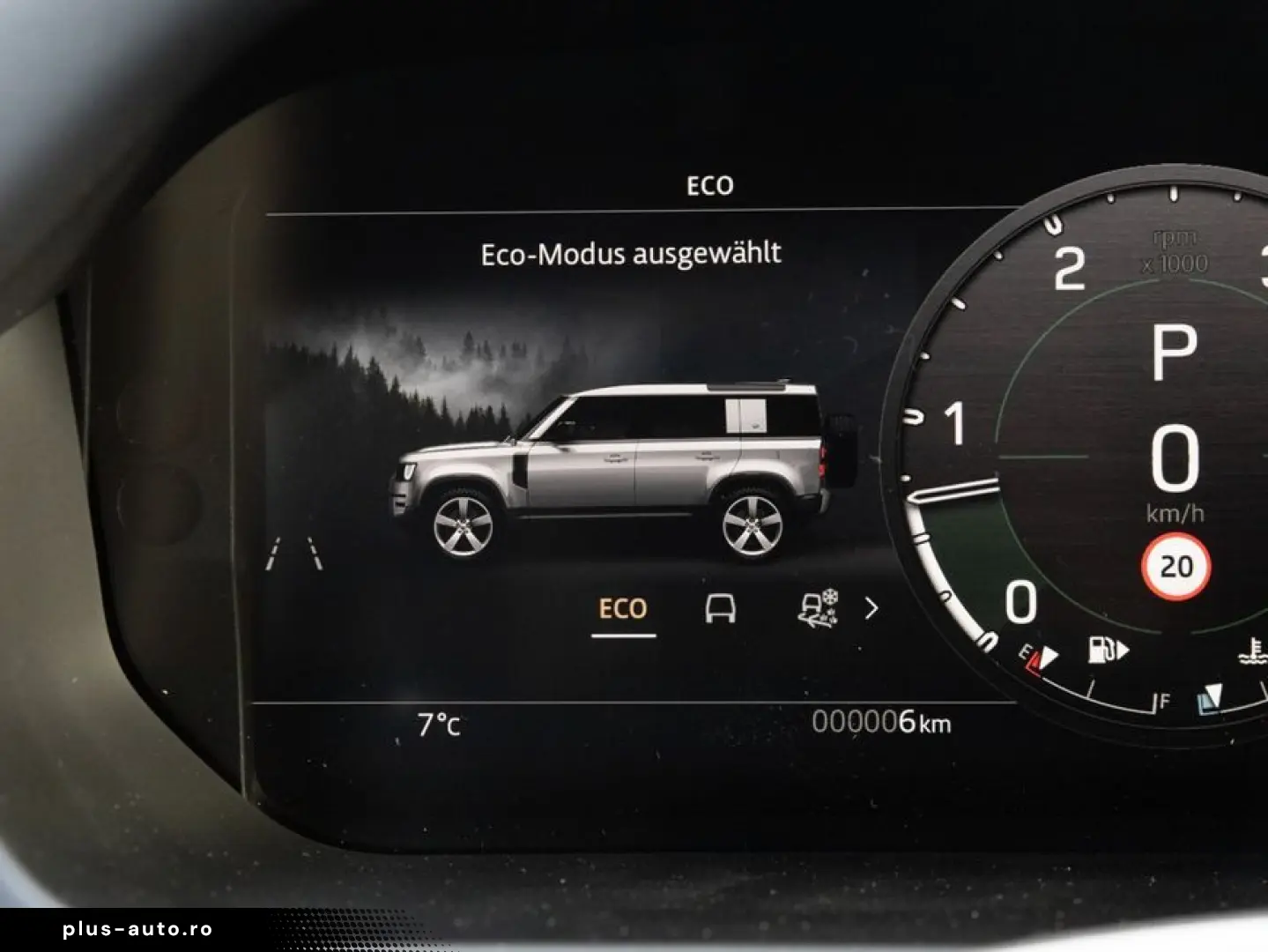 LAND ROVER Defender 110 D200 X-Dynamic SE
