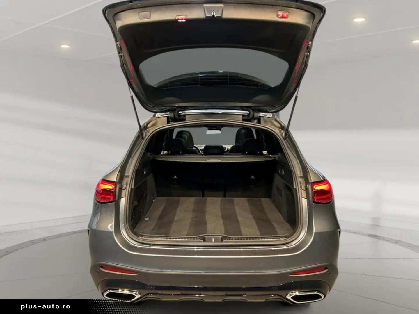 MERCEDES-BENZ GLC 300 4matic AMG AMG MBUX Night HUD Pano SHD