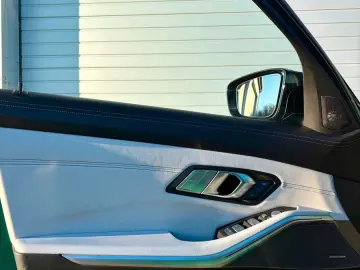 BMW M3 Competition Laser Carbon LenkradHZ Harman DAB