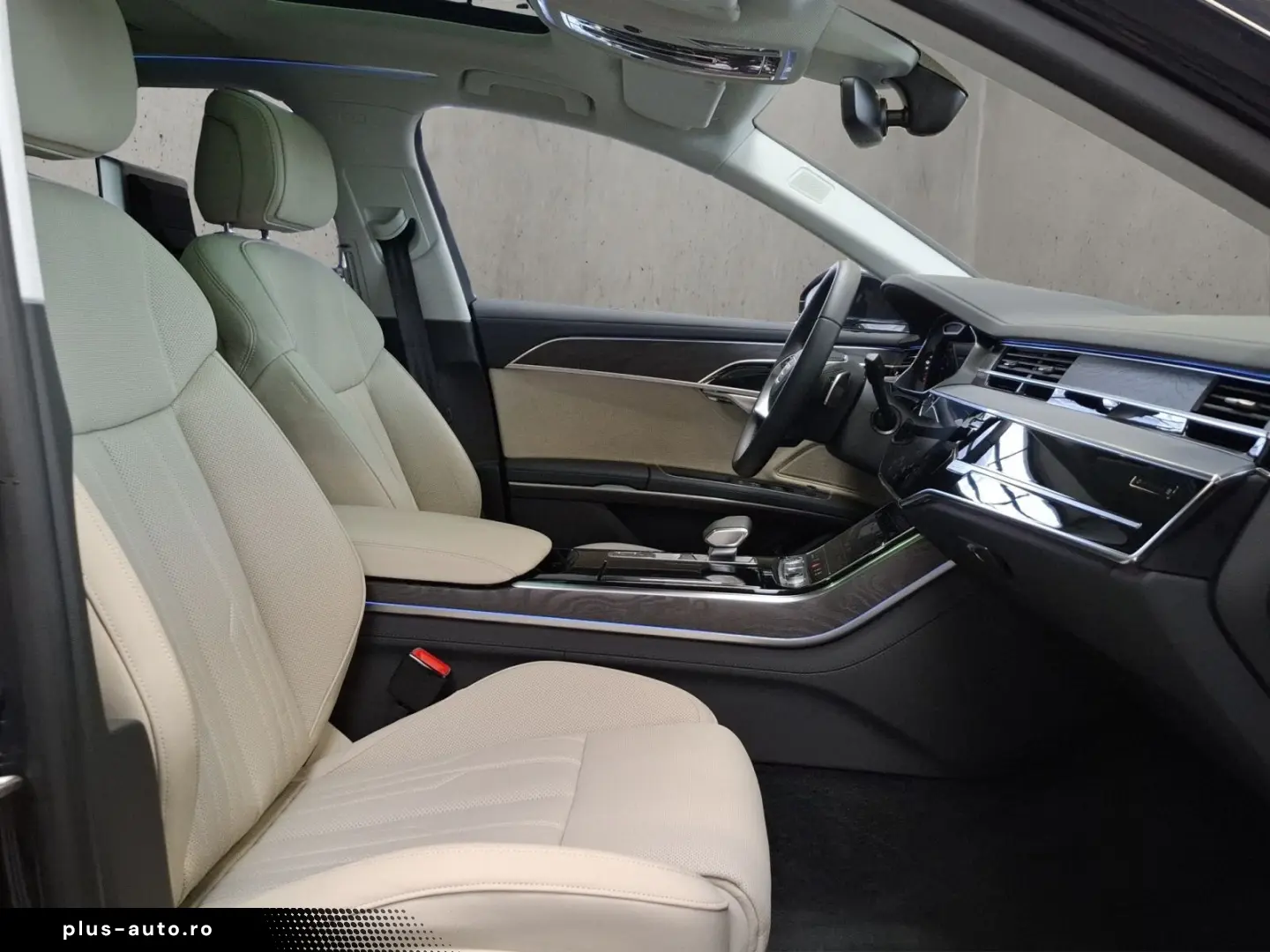 AUDI A8 L TFSI e 60 e quattro 340(462) kW(PS)