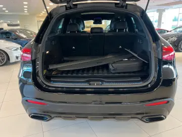 MERCEDES-BENZ 300 e 4MATIC   AMG   Distronic   Memory