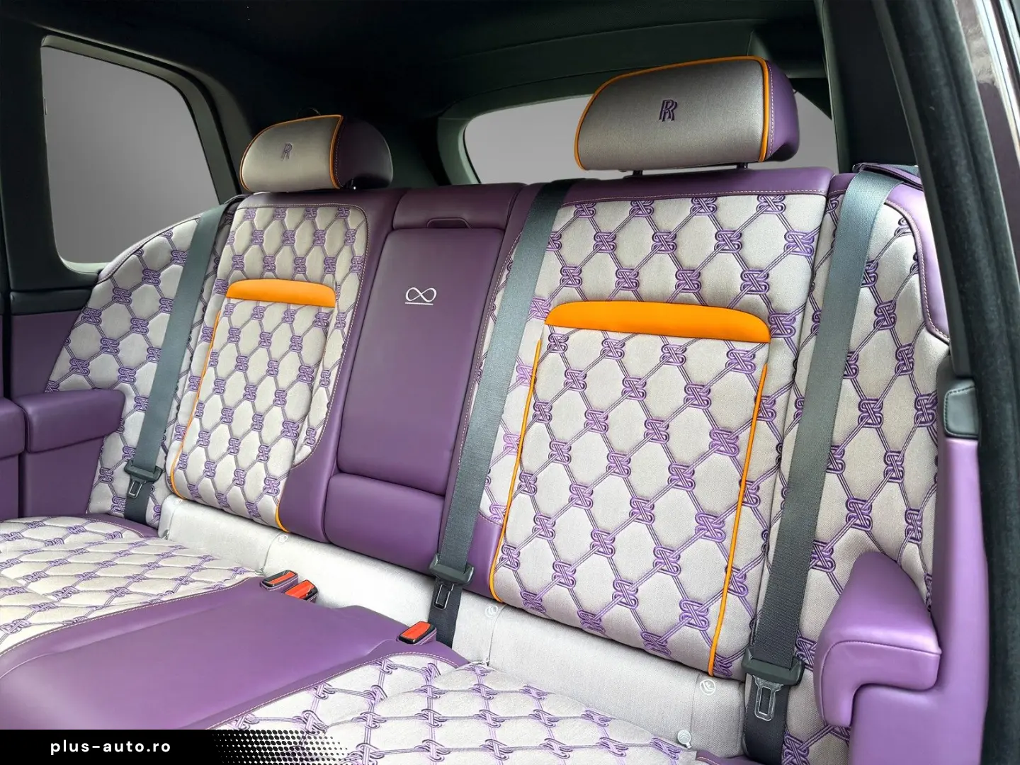 ROLLS ROYCE Cullinan Black Badge Series II ShootingStar 23