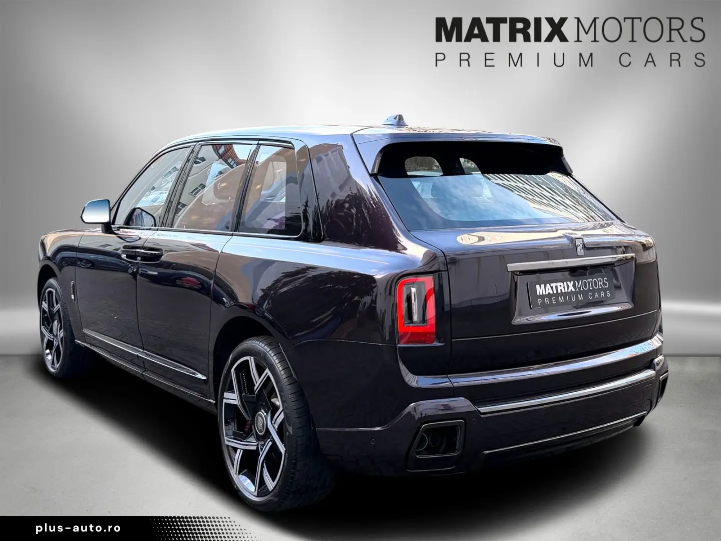 ROLLS ROYCE Cullinan Black Badge Series II ShootingStar 23