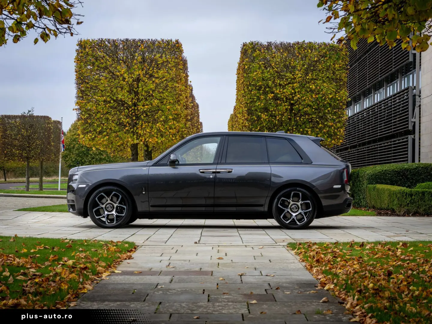 ROLLS ROYCE Black Badge Cullinan  PROVENANCE