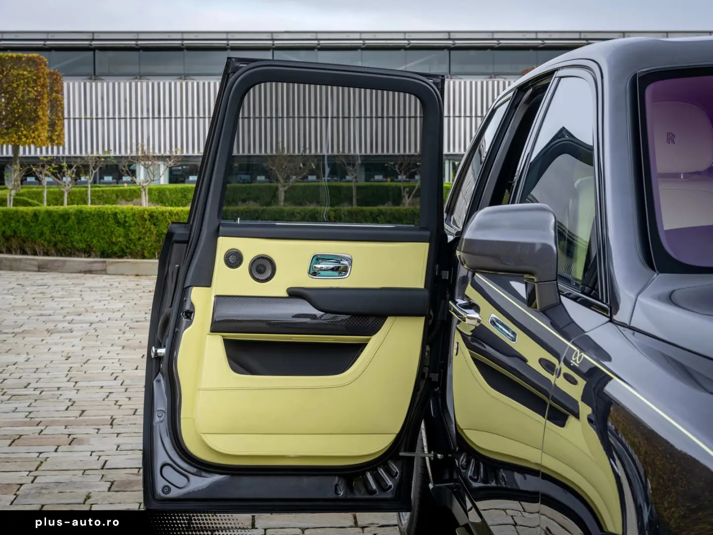 ROLLS ROYCE Black Badge Cullinan  PROVENANCE