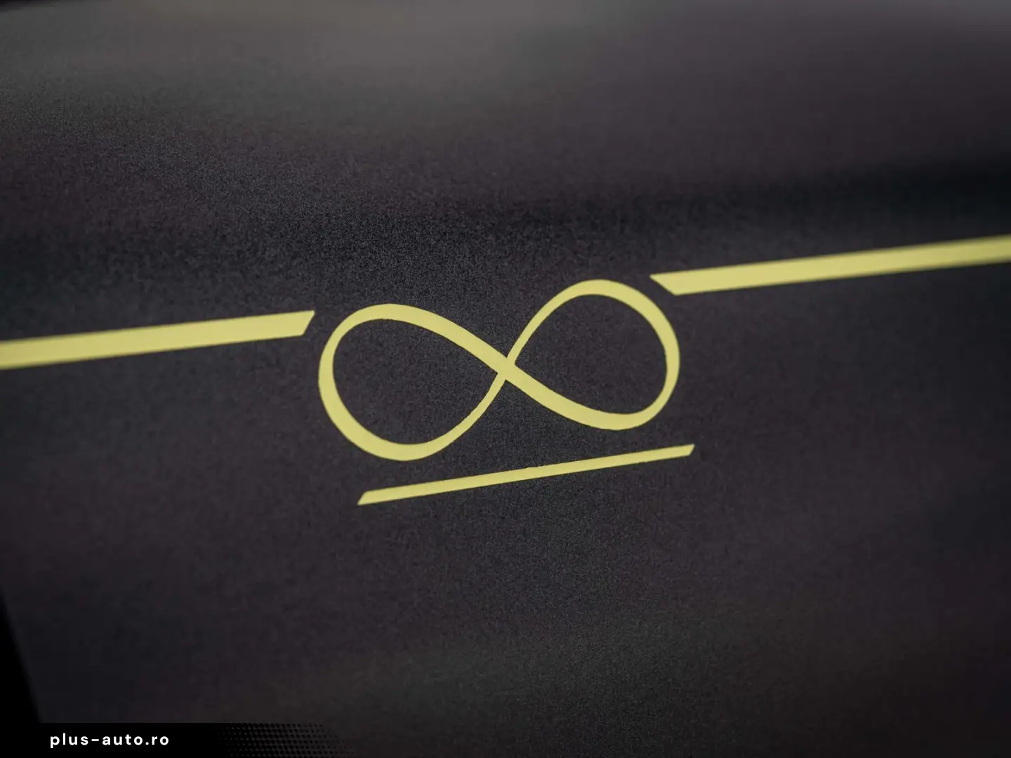 ROLLS ROYCE Black Badge Cullinan  PROVENANCE