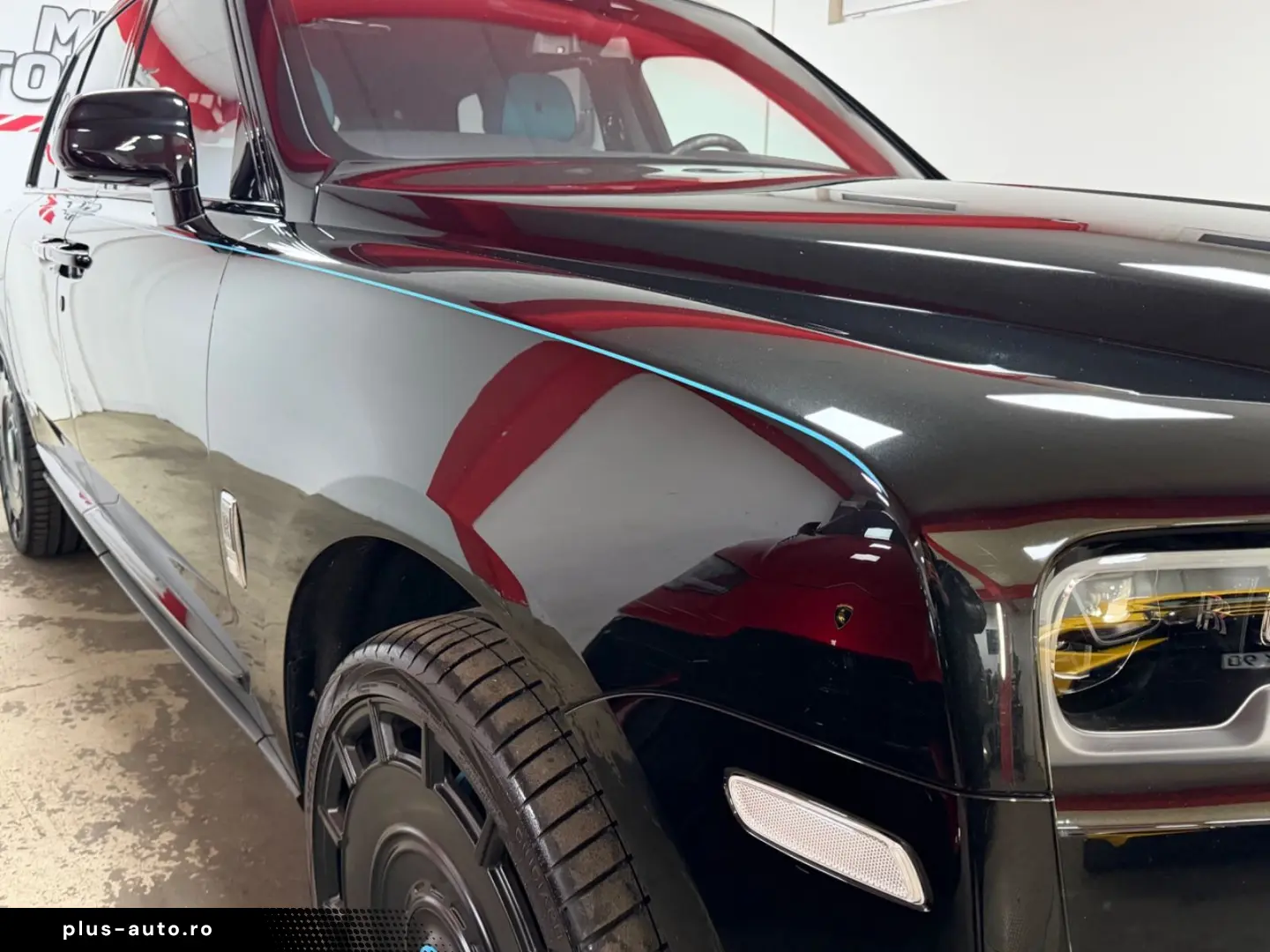 ROLLS ROYCE Cullinan Black-Paket 24 Mansory Sternehimmel TV