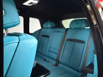 ROLLS ROYCE Cullinan Black-Paket 24 Mansory Sternehimmel TV