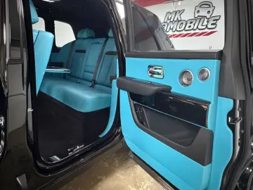 ROLLS ROYCE Cullinan Black-Paket 24 Mansory Sternehimmel TV