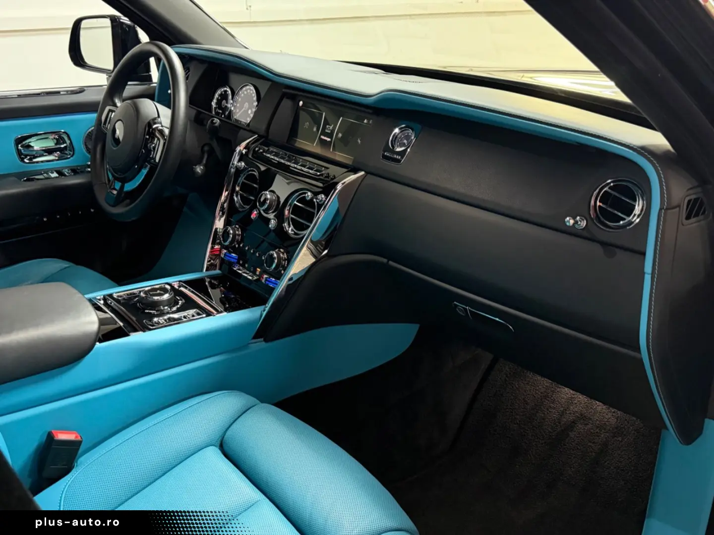 ROLLS ROYCE Cullinan Black-Paket 24 Mansory Sternehimmel TV