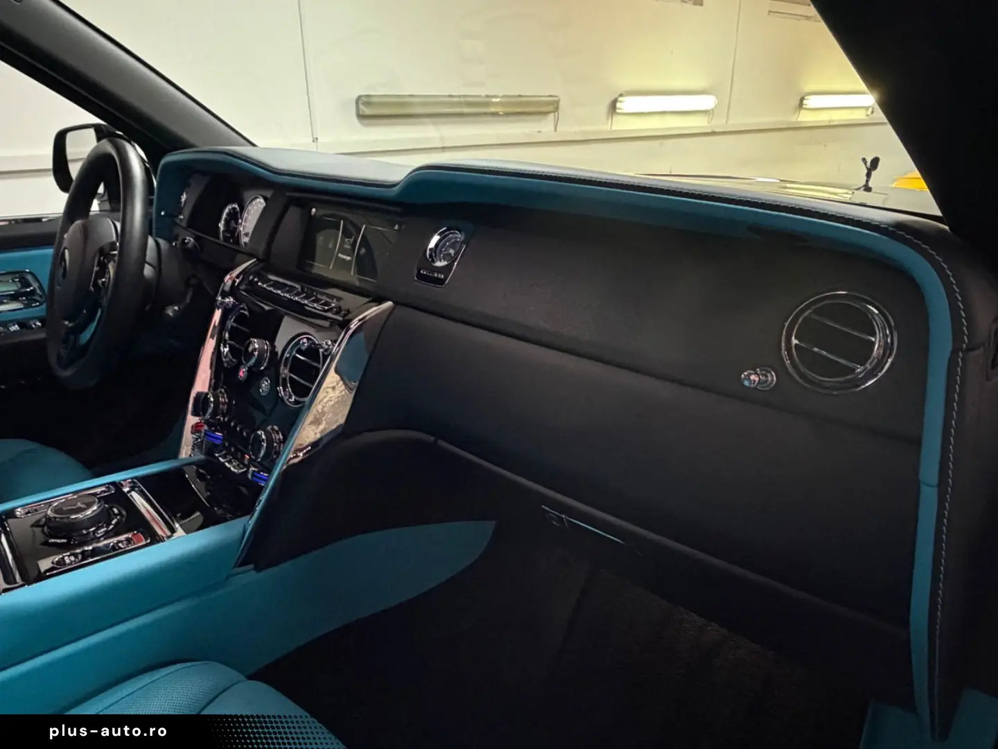 ROLLS ROYCE Cullinan Black-Paket 24 Mansory Sternehimmel TV