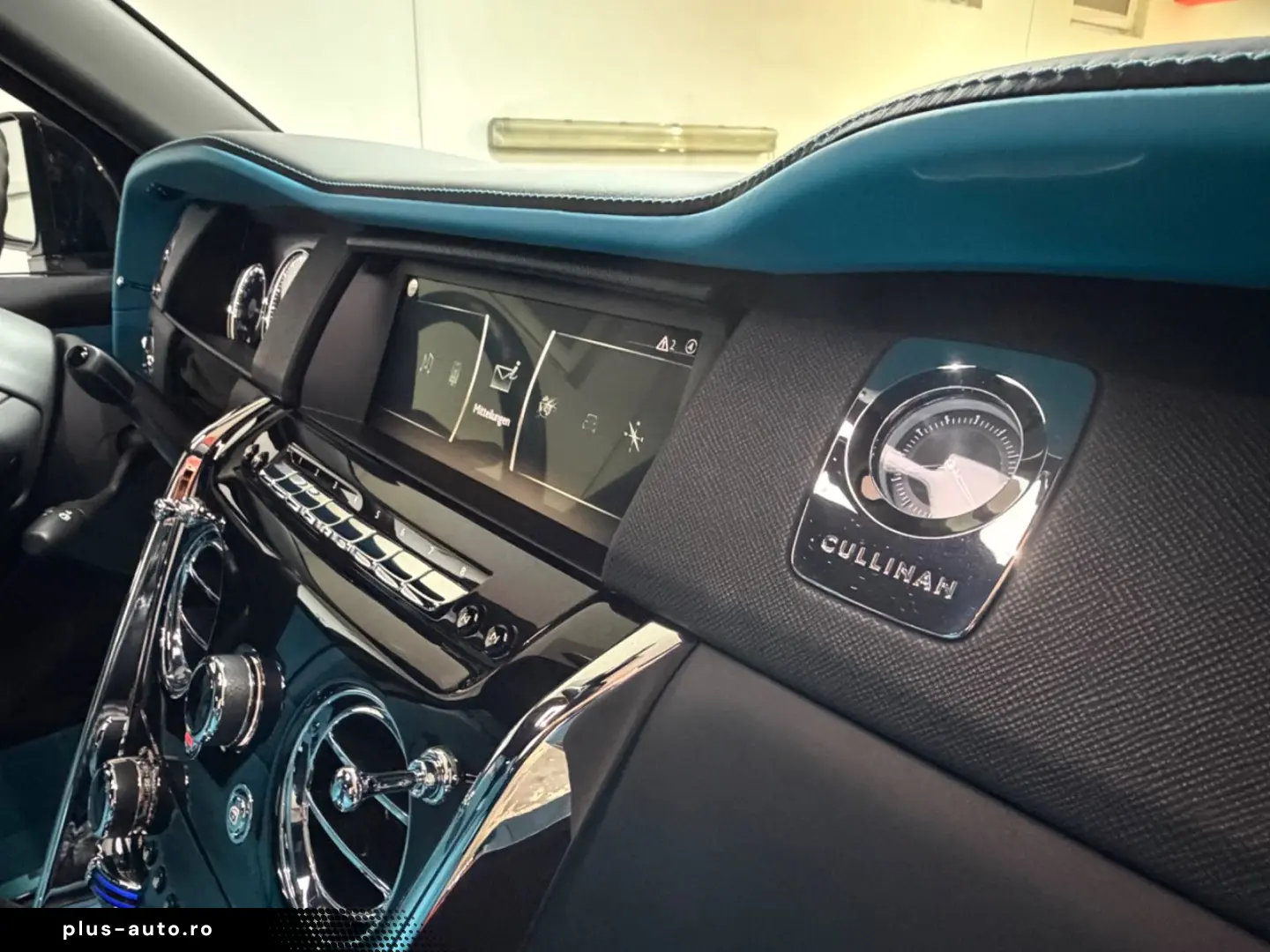 ROLLS ROYCE Cullinan Black-Paket 24 Mansory Sternehimmel TV