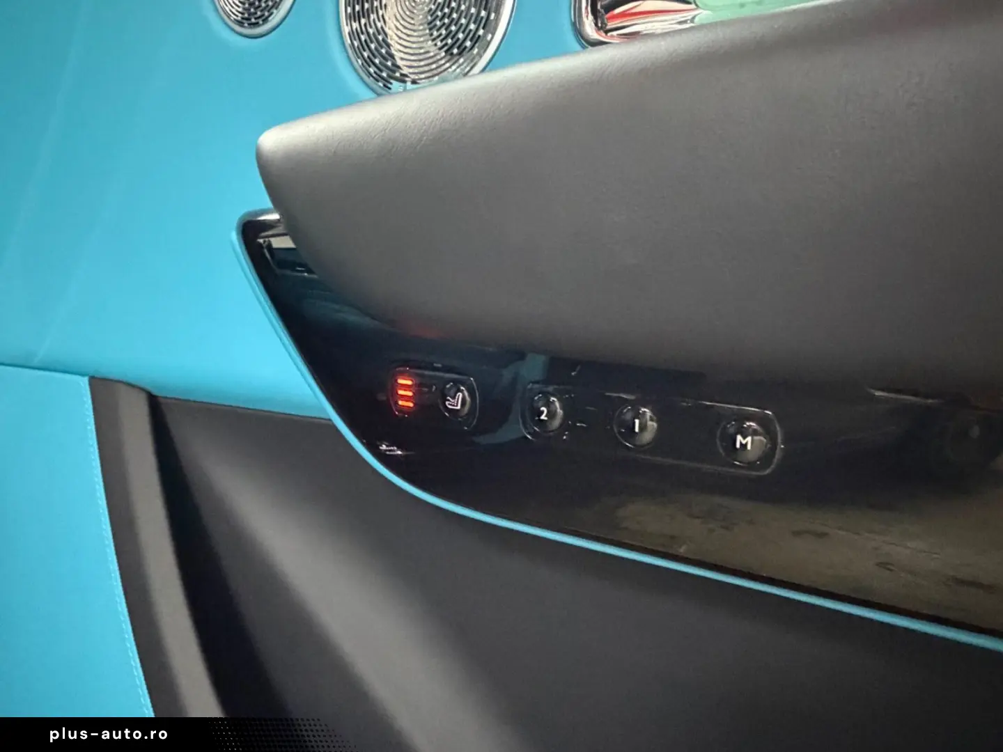 ROLLS ROYCE Cullinan Black-Paket 24 Mansory Sternehimmel TV