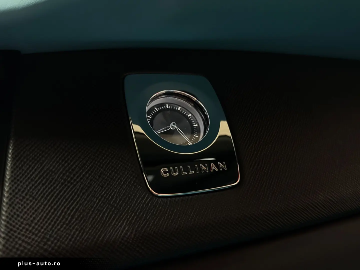 ROLLS ROYCE Cullinan Black-Paket 24 Mansory Sternehimmel TV