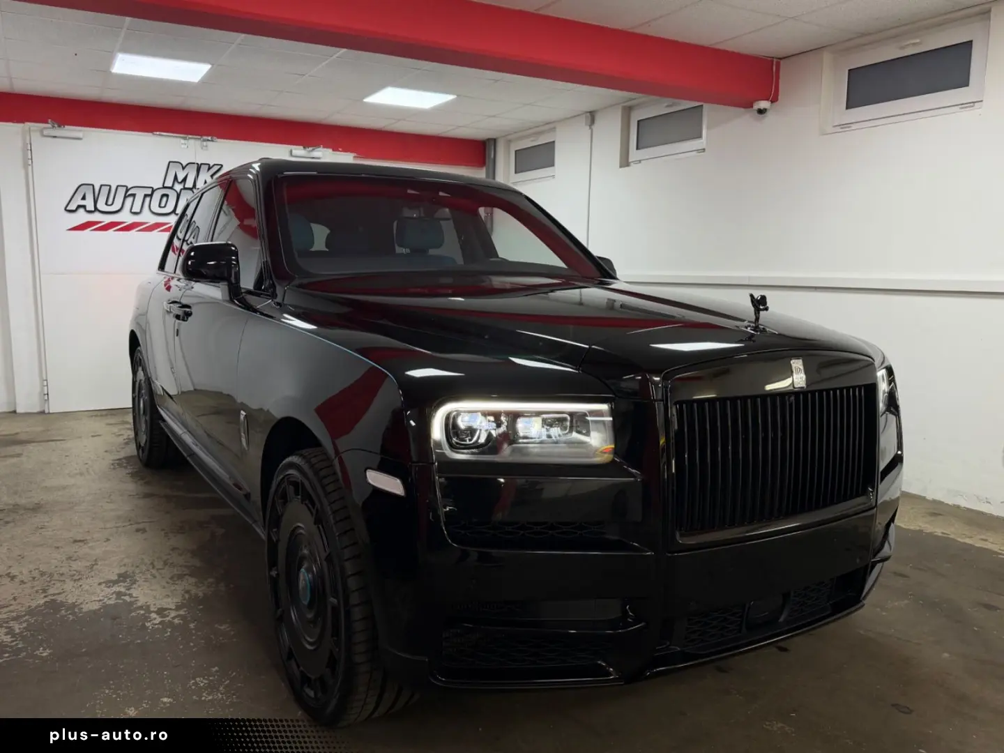 ROLLS ROYCE Cullinan Black-Paket 24 Mansory Sternehimmel TV