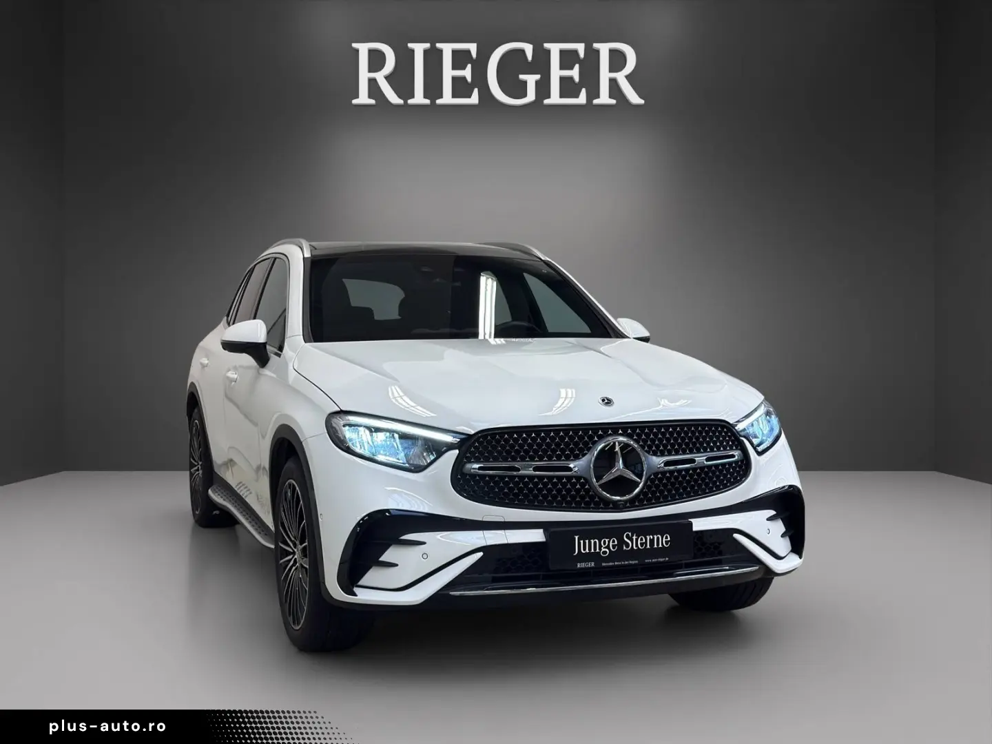 MERCEDES-BENZ GLC 300 4M AMG-PLUS PANO-SHD AHK 20  3&hellip;