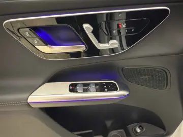 MERCEDES-BENZ GLC 300 4M AMG-PLUS PANO-SHD AHK 20  3&hellip;