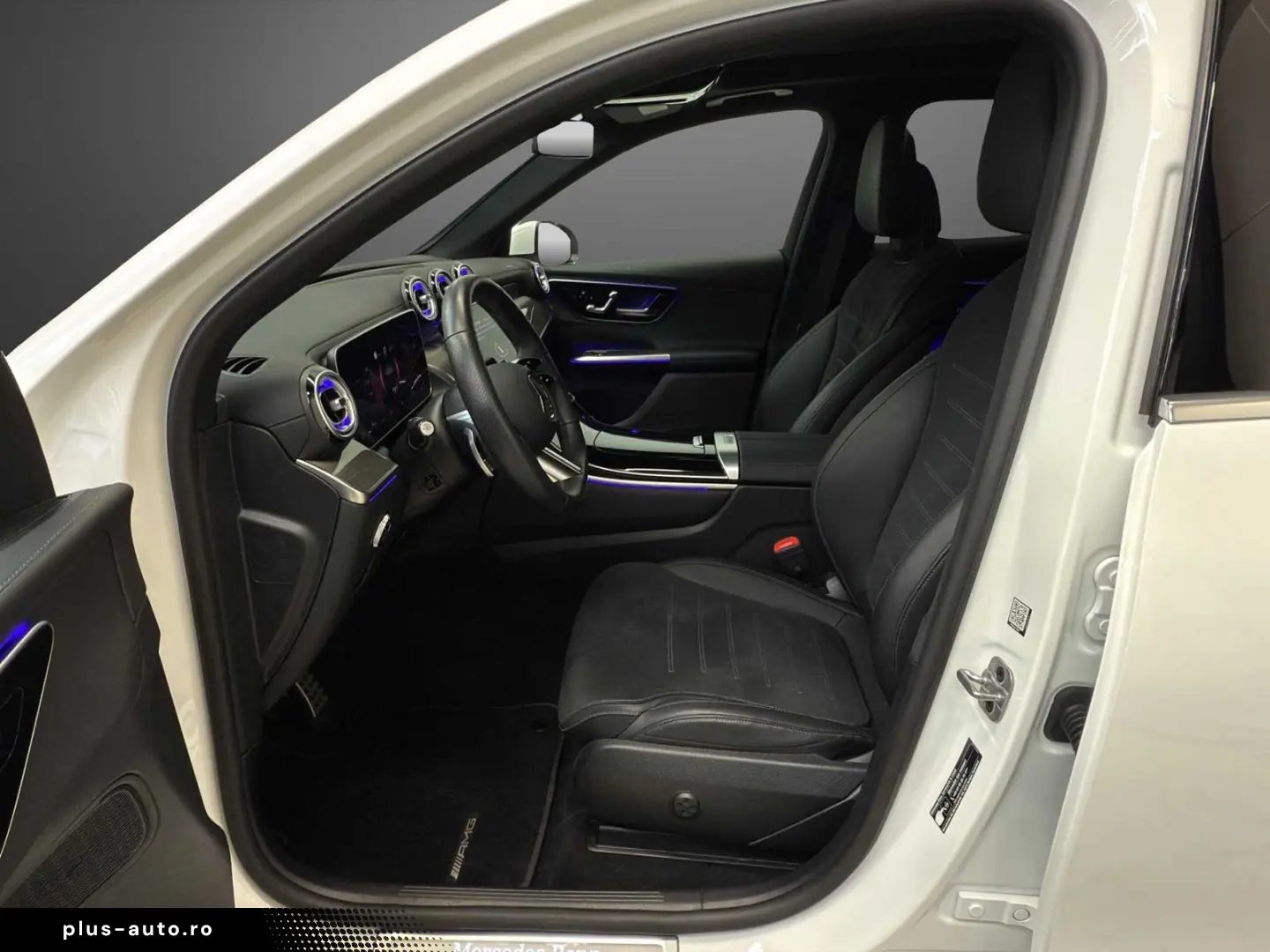 MERCEDES-BENZ GLC 300 4M AMG-PLUS PANO-SHD AHK 20  3&hellip;