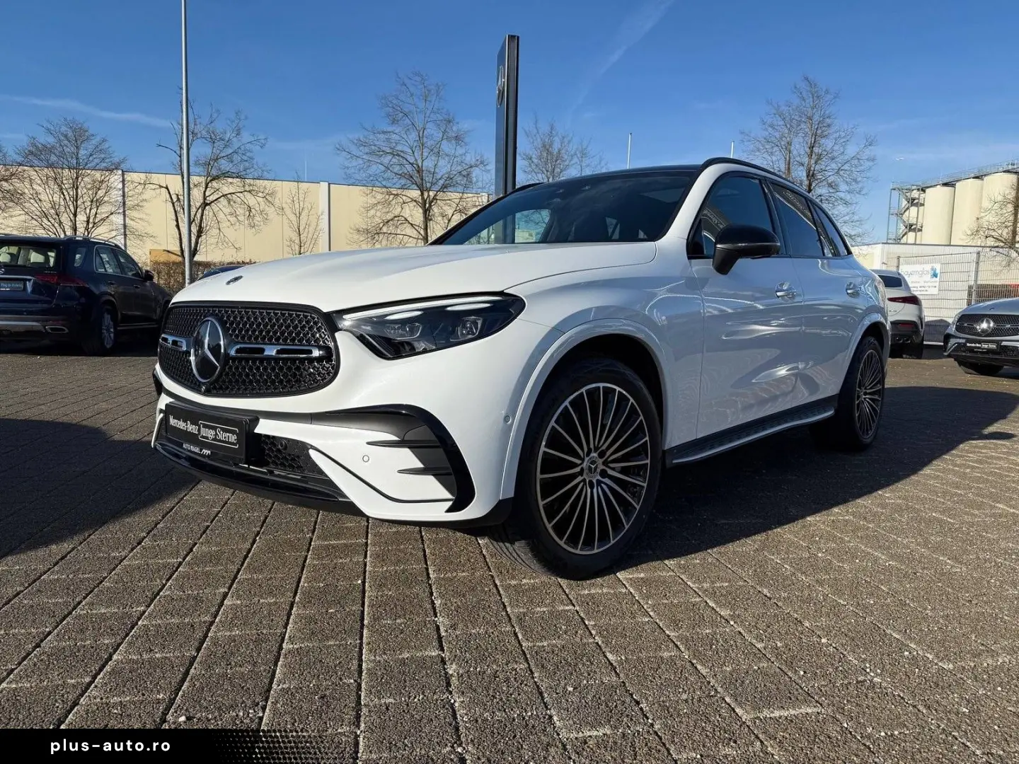 MERCEDES-BENZ GLC 300 d AMG Pano HUD DISTR AHK Burm3D