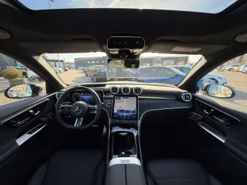 MERCEDES-BENZ GLC 300 d AMG Pano HUD DISTR AHK Burm3D