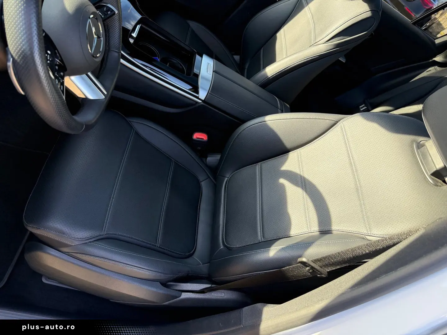 MERCEDES-BENZ GLC 300 d AMG Pano HUD DISTR AHK Burm3D