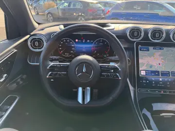 MERCEDES-BENZ GLC 300 d AMG Pano HUD DISTR AHK Burm3D