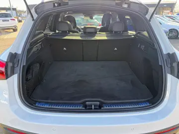 MERCEDES-BENZ GLC 300 d AMG Pano HUD DISTR AHK Burm3D